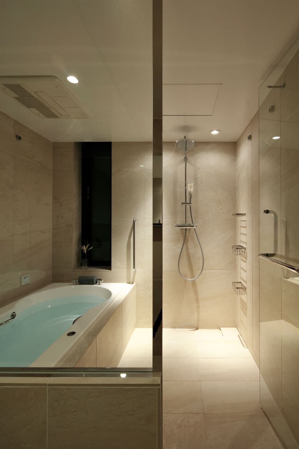 ホテルのような浴室